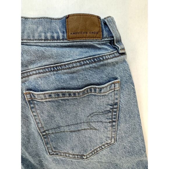 American Eagle Jeans 90s Skinny Distressed Light Wash - Size 0 - Picture 4 of 10